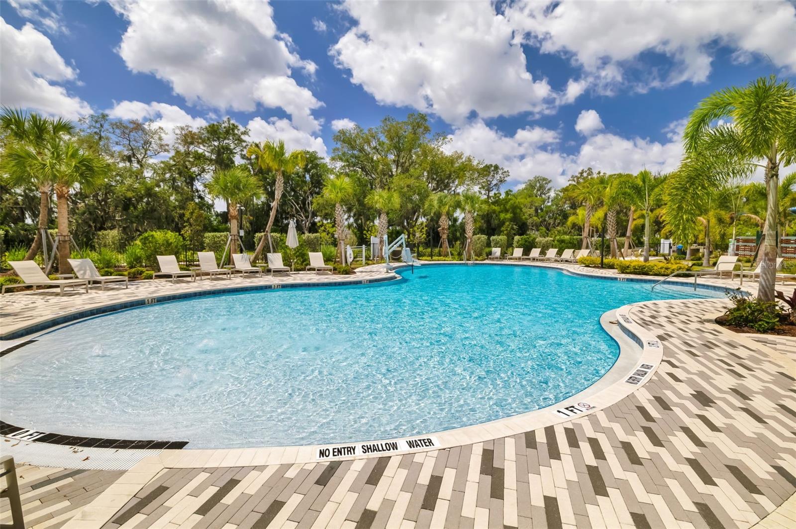 Image 40 of 49 For 14086 Ginnie Springs Way