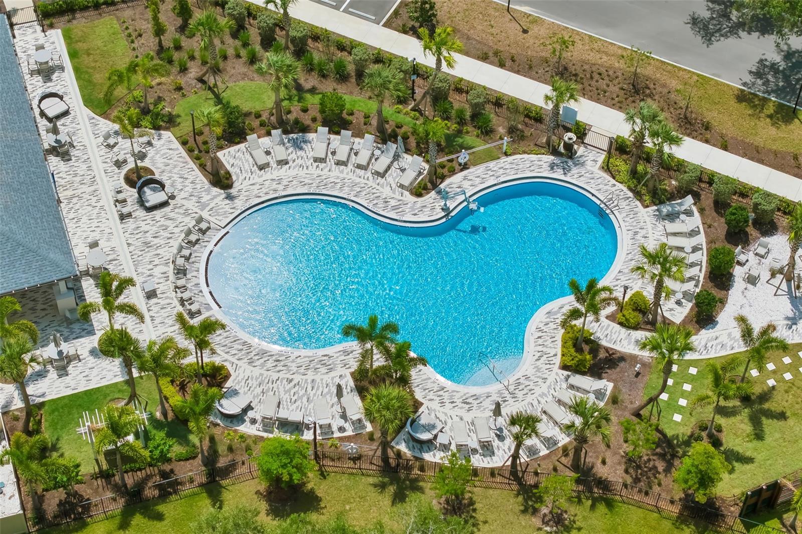 Image 46 of 49 For 14086 Ginnie Springs Way