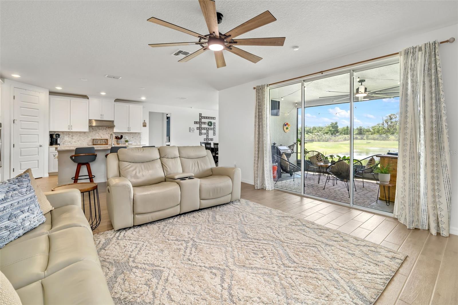 Image 6 of 49 For 14086 Ginnie Springs Way