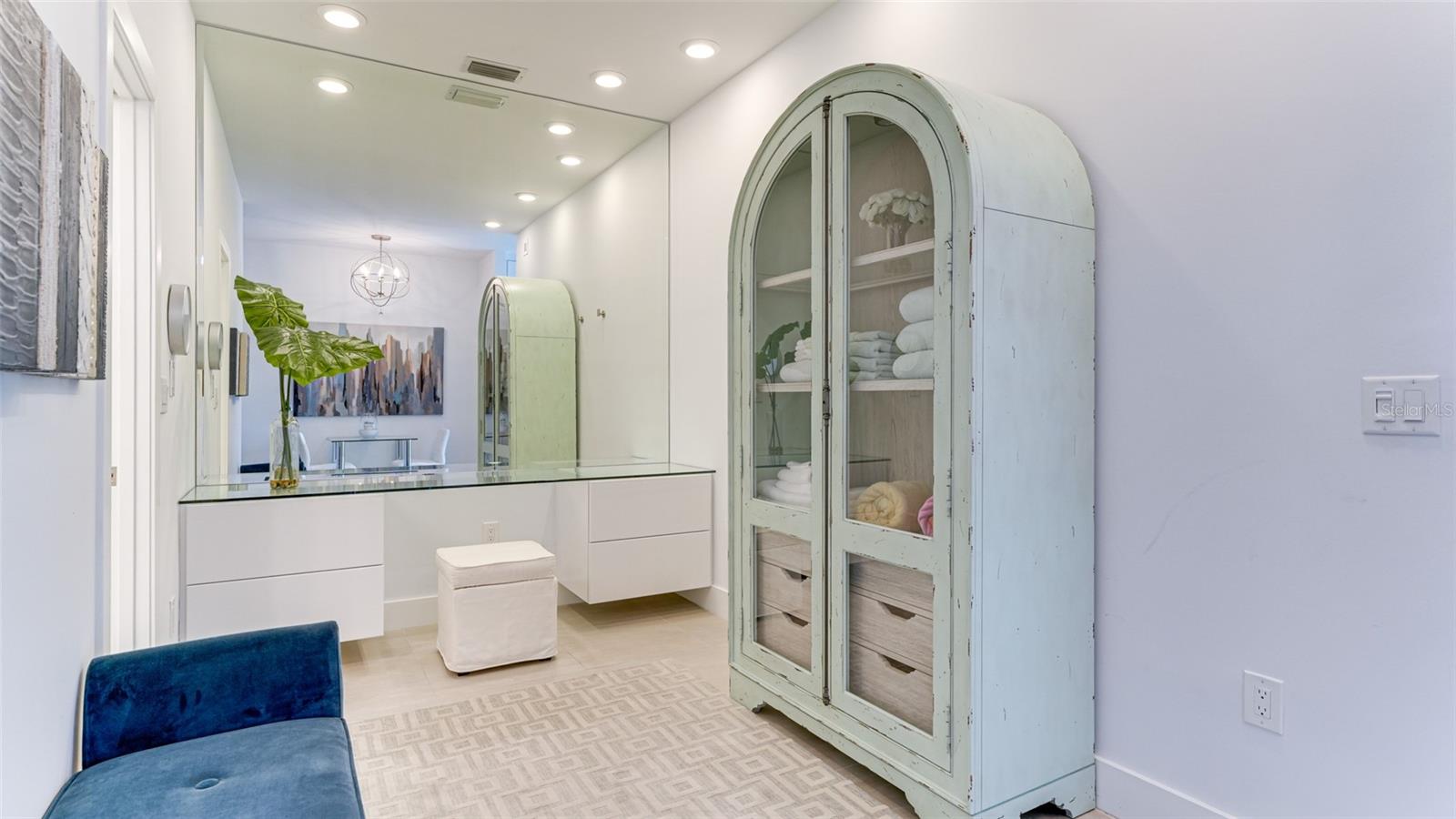 Image 18 of 44 For 51 Macewen Drive 5