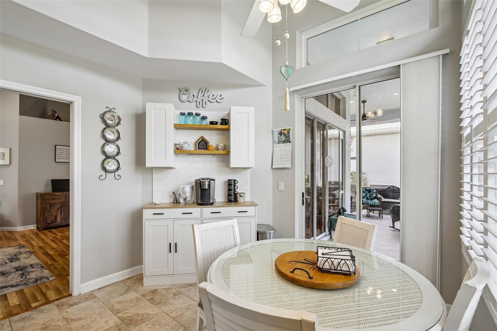 Image 12 of 50 For 667 Crossfield Circle 1