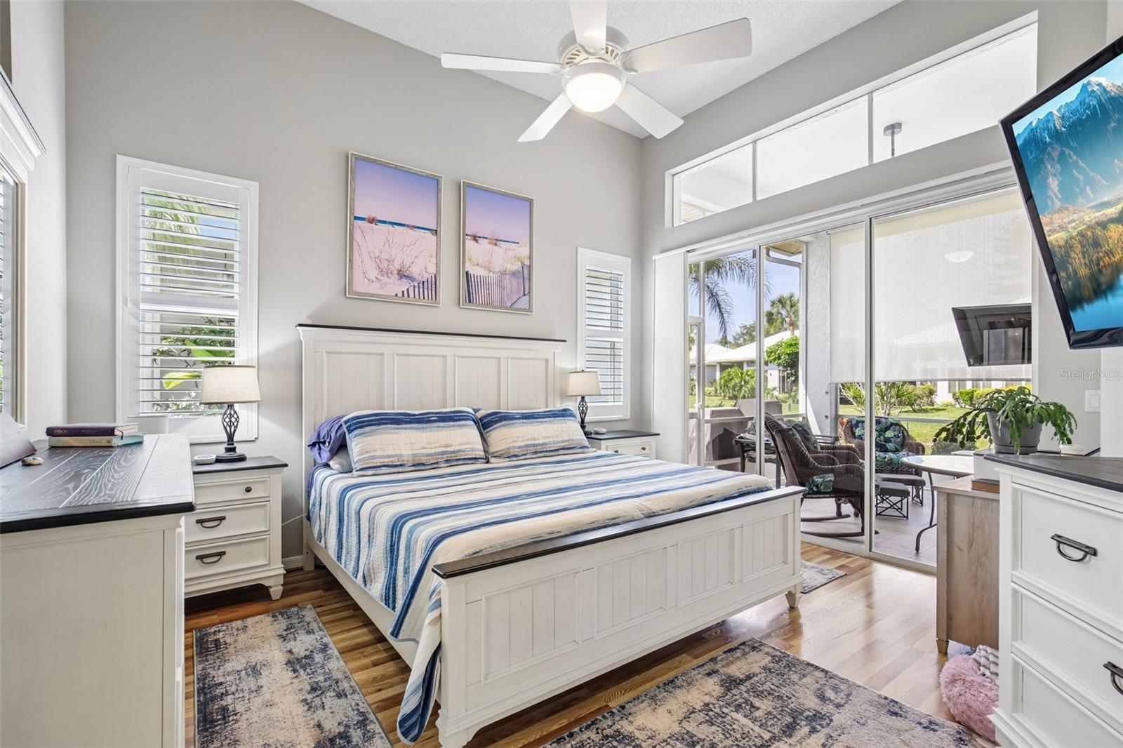 Image 20 of 50 For 667 Crossfield Circle 1