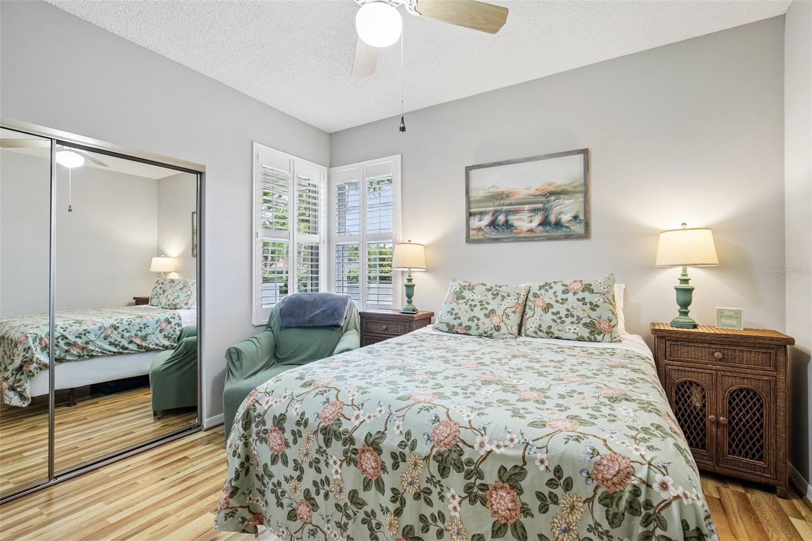 Image 27 of 50 For 667 Crossfield Circle 1