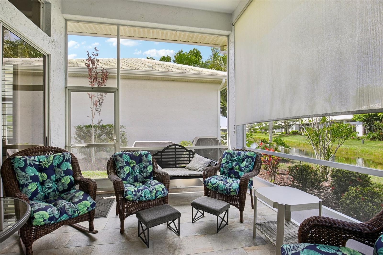 Image 29 of 50 For 667 Crossfield Circle 1