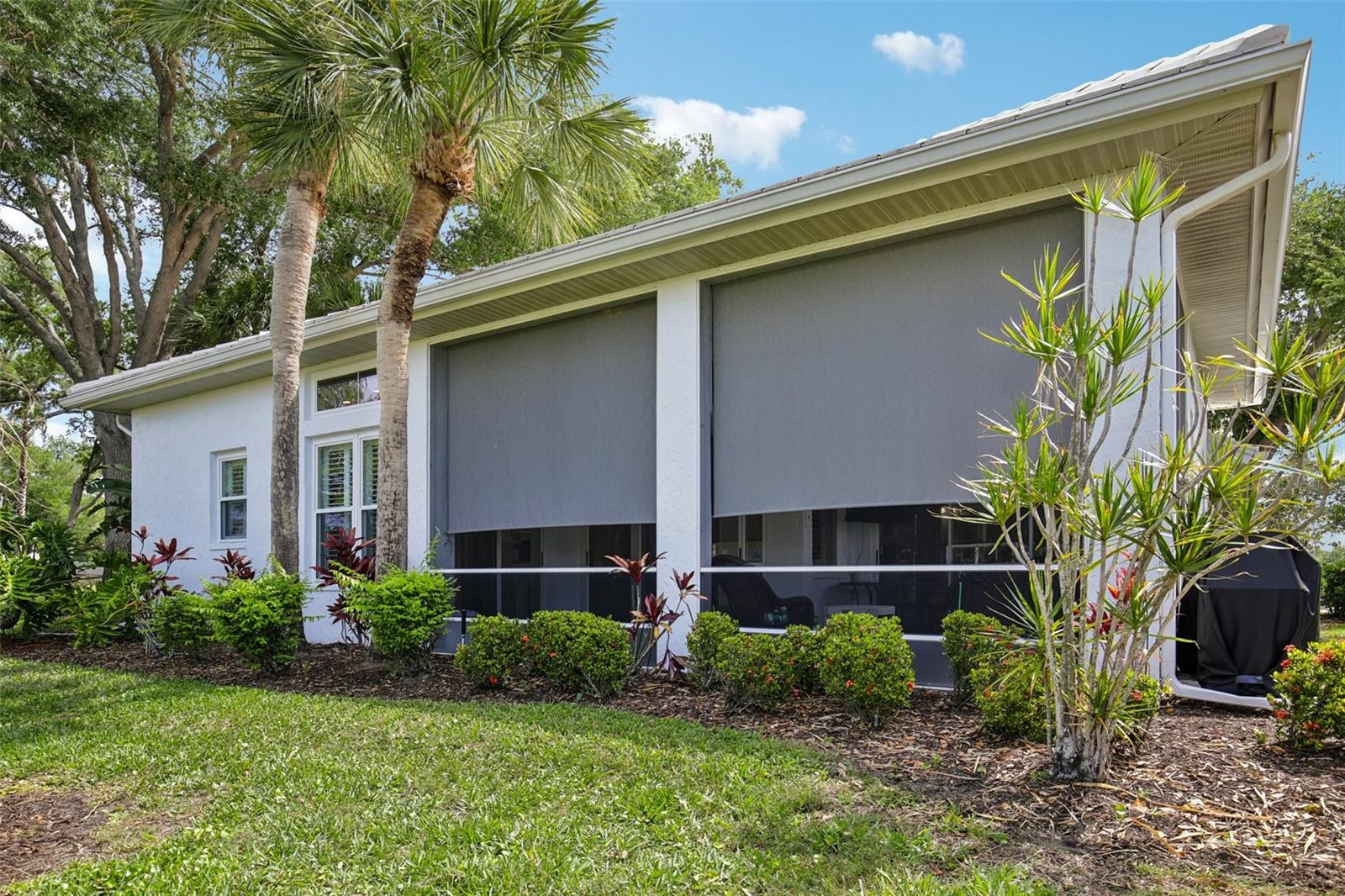 Image 35 of 50 For 667 Crossfield Circle 1