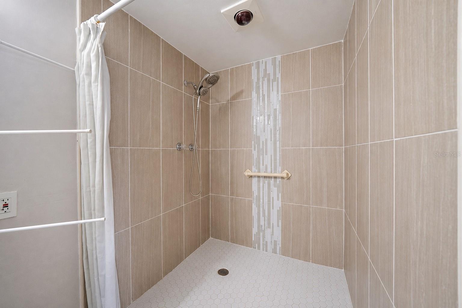 Image 14 of 29 For 2503 53rd Avenue W