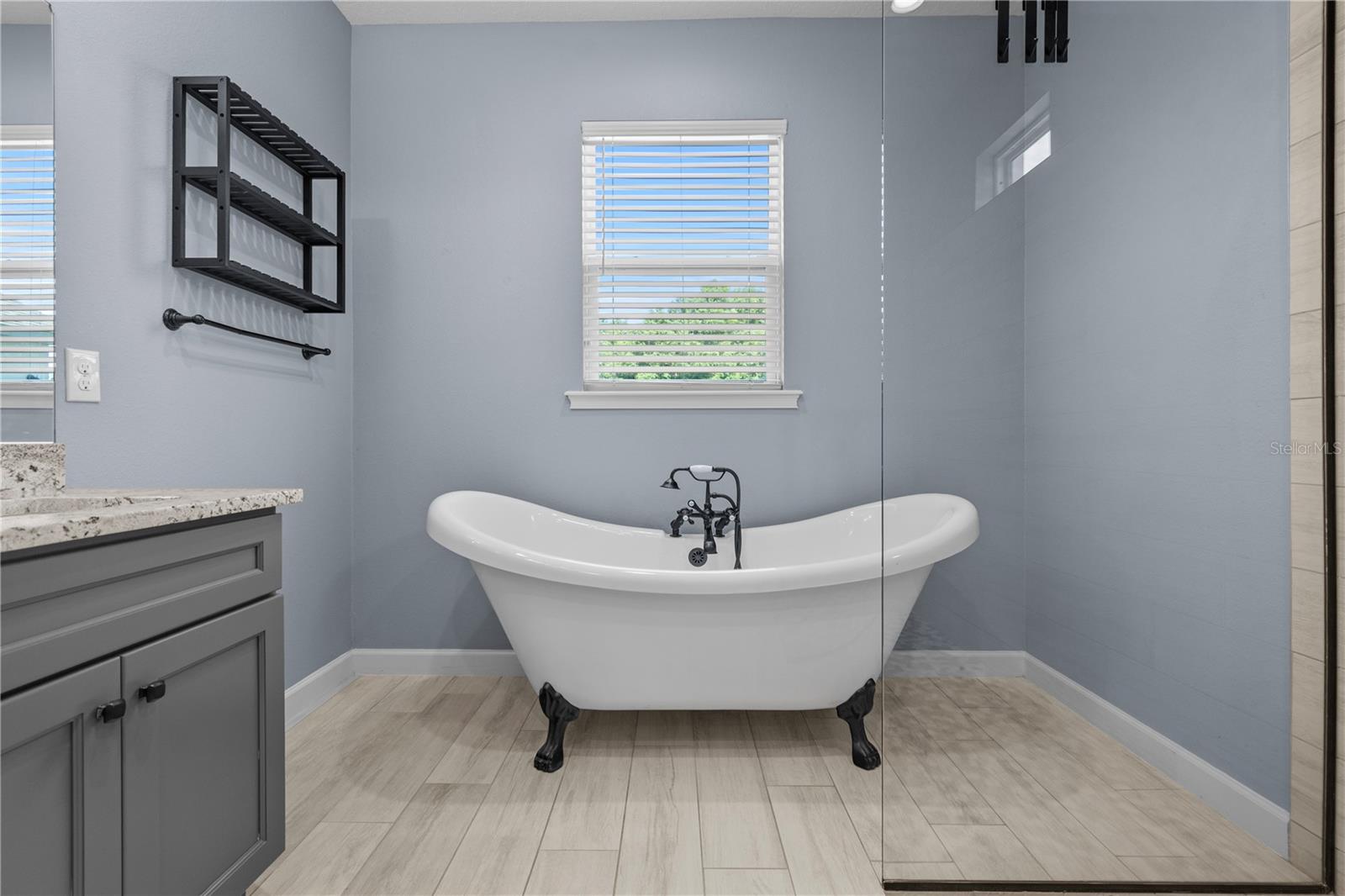 Image 44 of 91 For 14805 Us-301 N