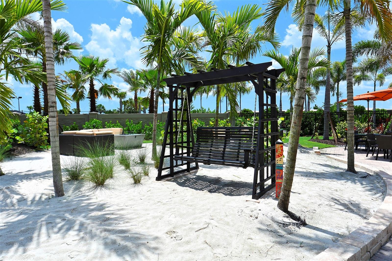 Image 50 of 78 For 13731 Messina Loop 102