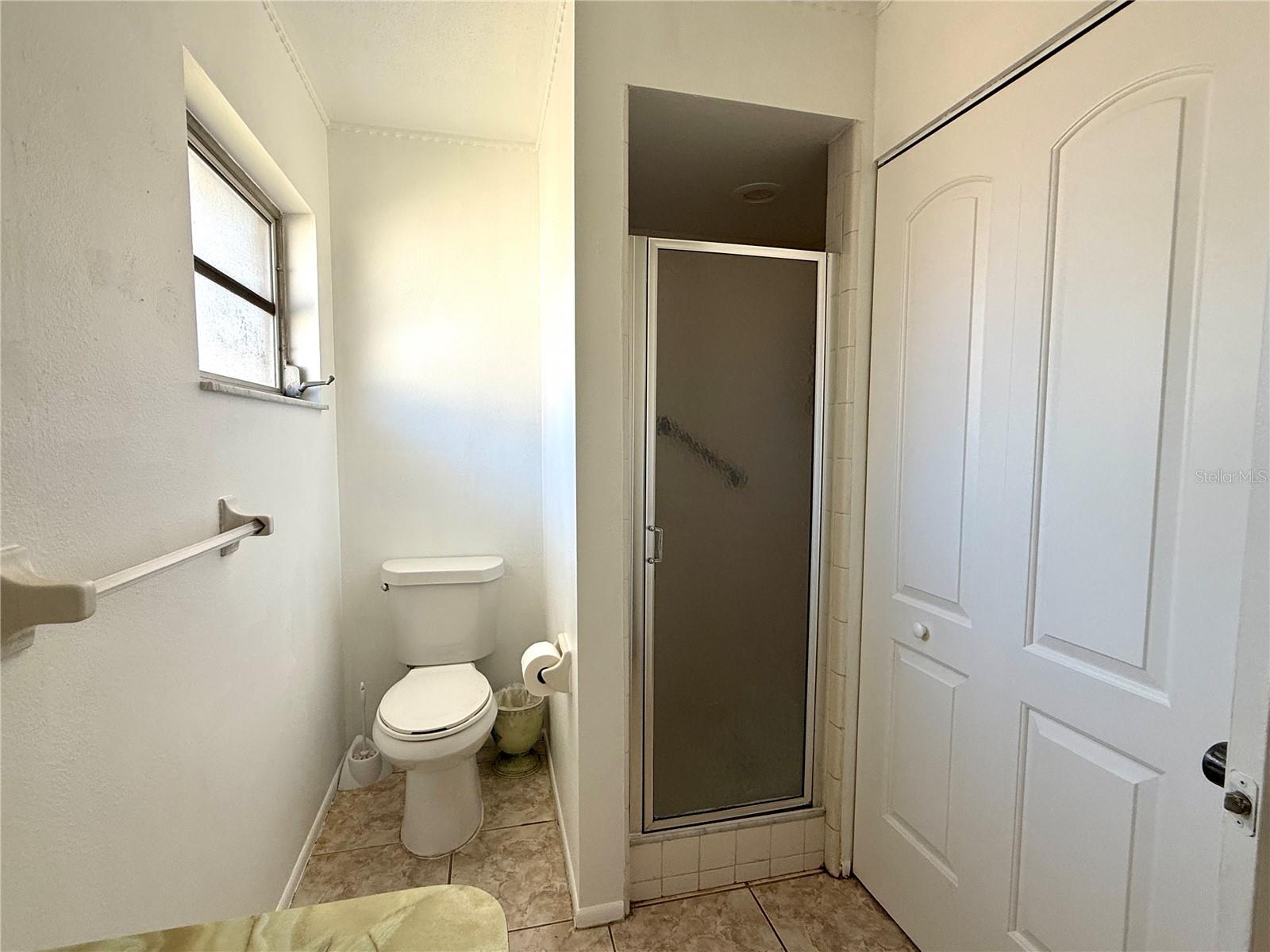 Image 22 of 39 For 5389 Foxwood Drive