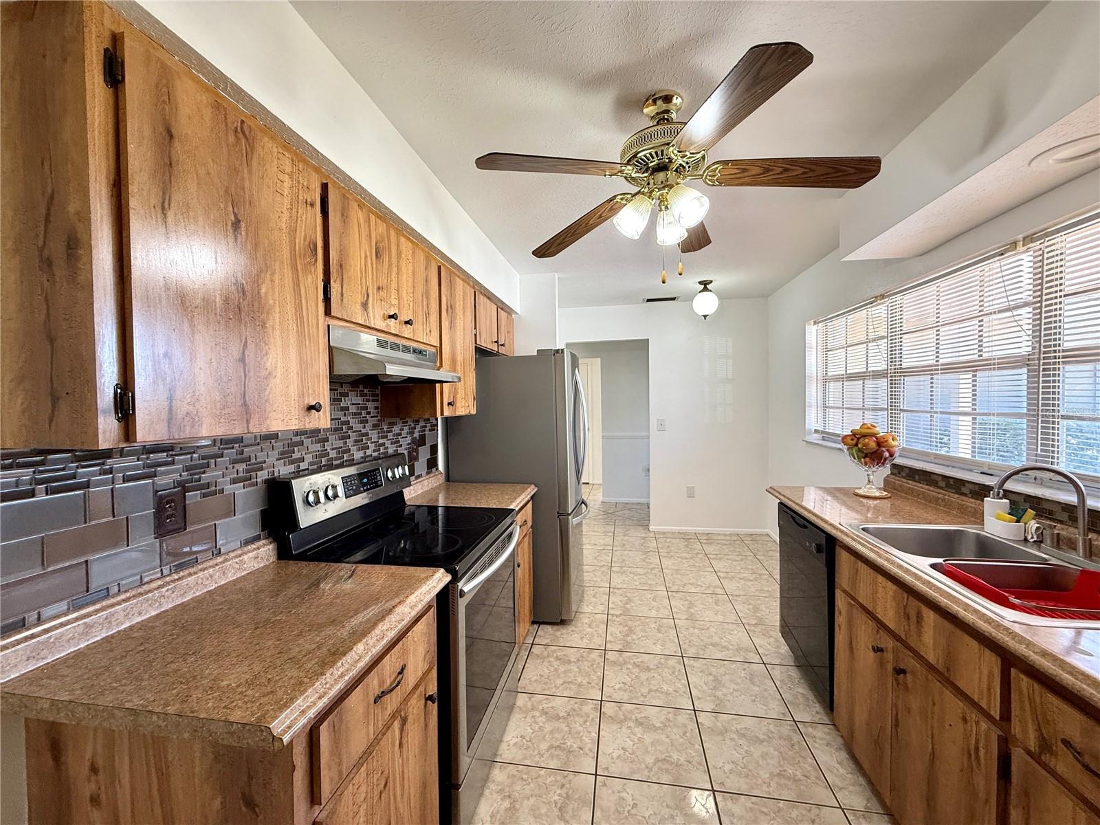 Image 5 of 39 For 5389 Foxwood Drive