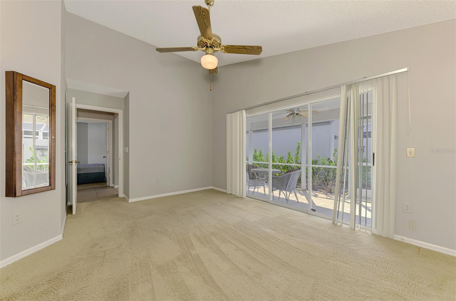 Image 16 of 33 For 4438 Long Common Lane 52