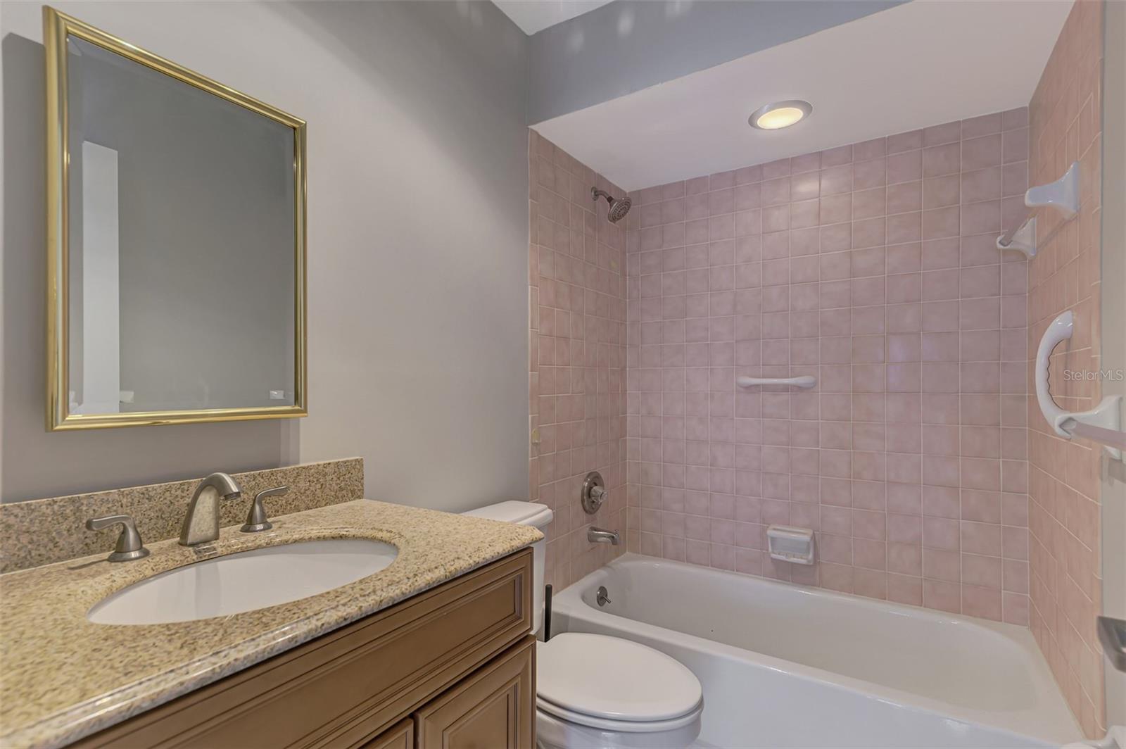 Image 22 of 33 For 4438 Long Common Lane 52