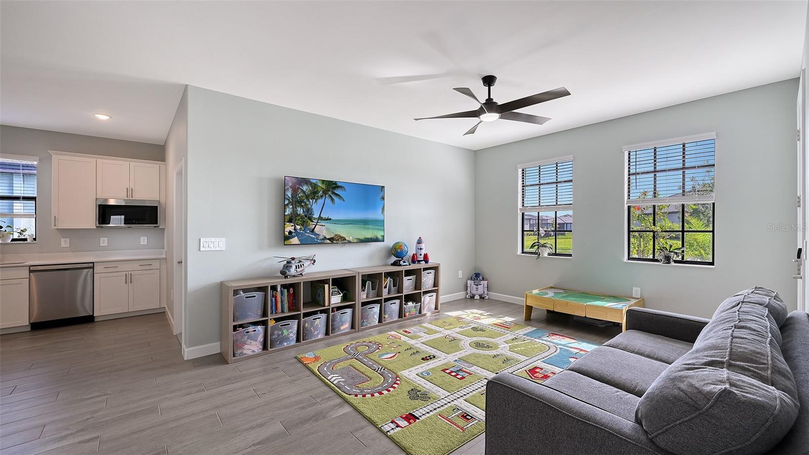 Image 19 of 98 For 15107 Sea Salt Way