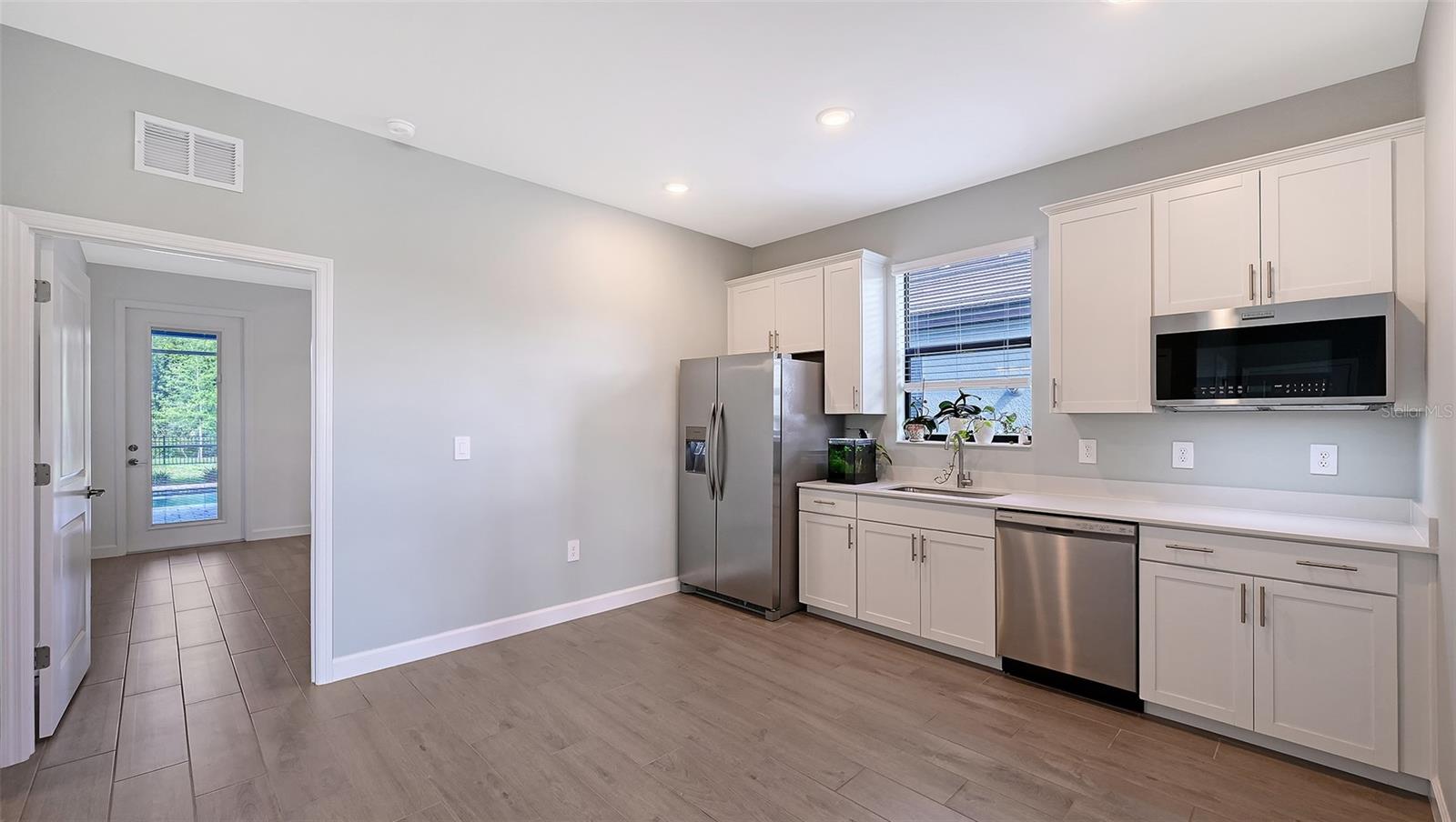 Image 24 of 98 For 15107 Sea Salt Way