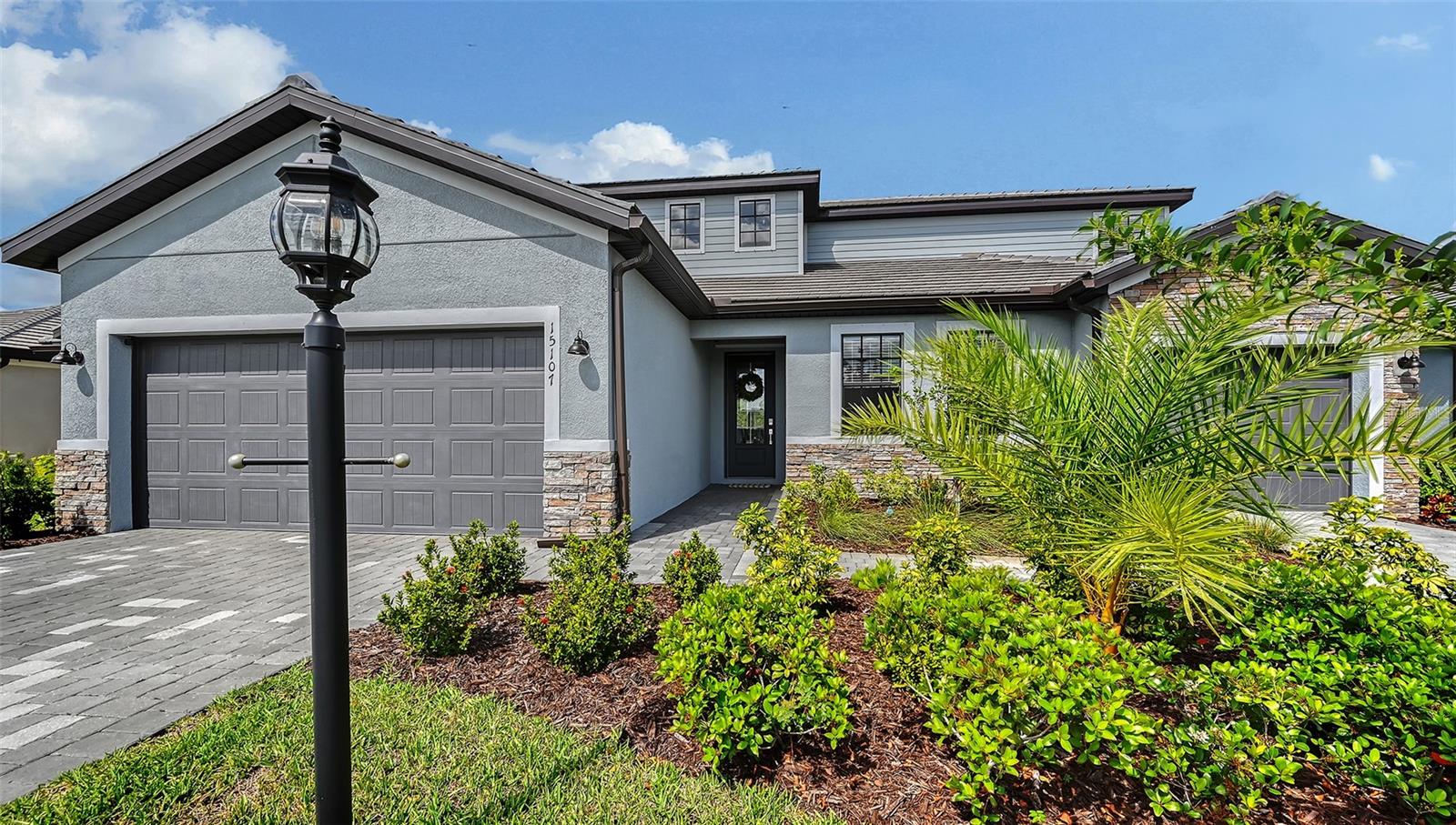 Image 4 of 98 For 15107 Sea Salt Way