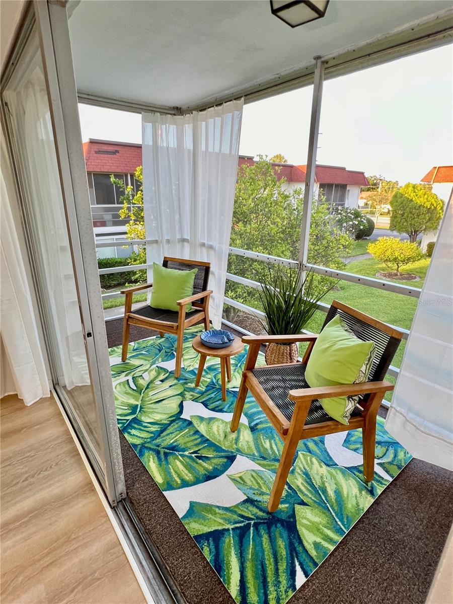 Image 14 of 33 For 3504 Beneva Road 206