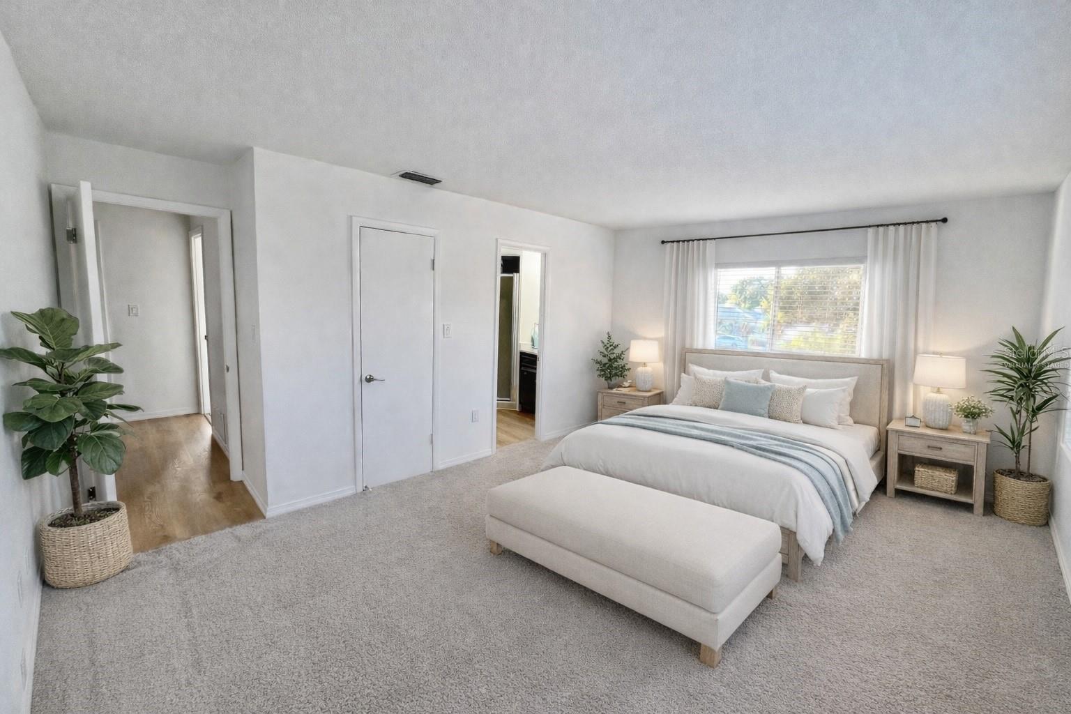 Image 19 of 33 For 3504 Beneva Road 206