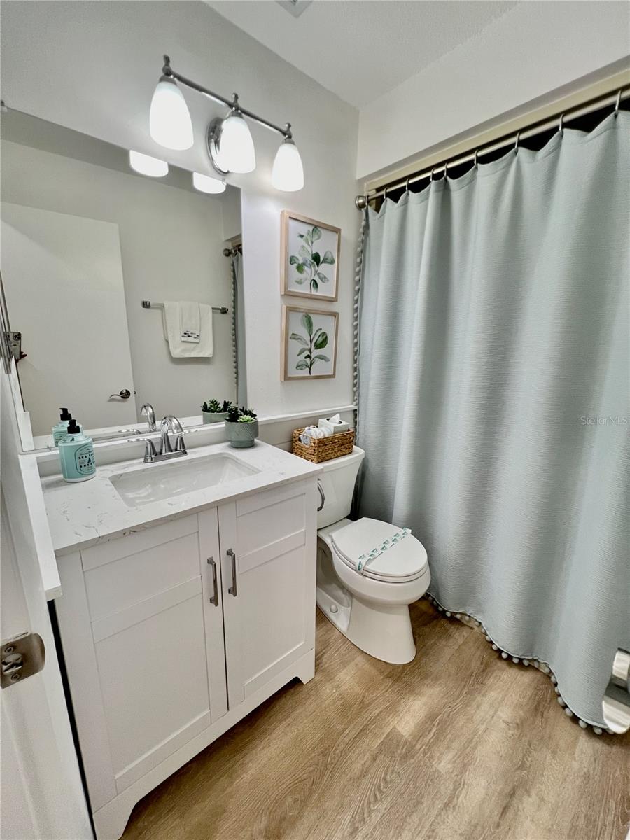 Image 27 of 33 For 3504 Beneva Road 206