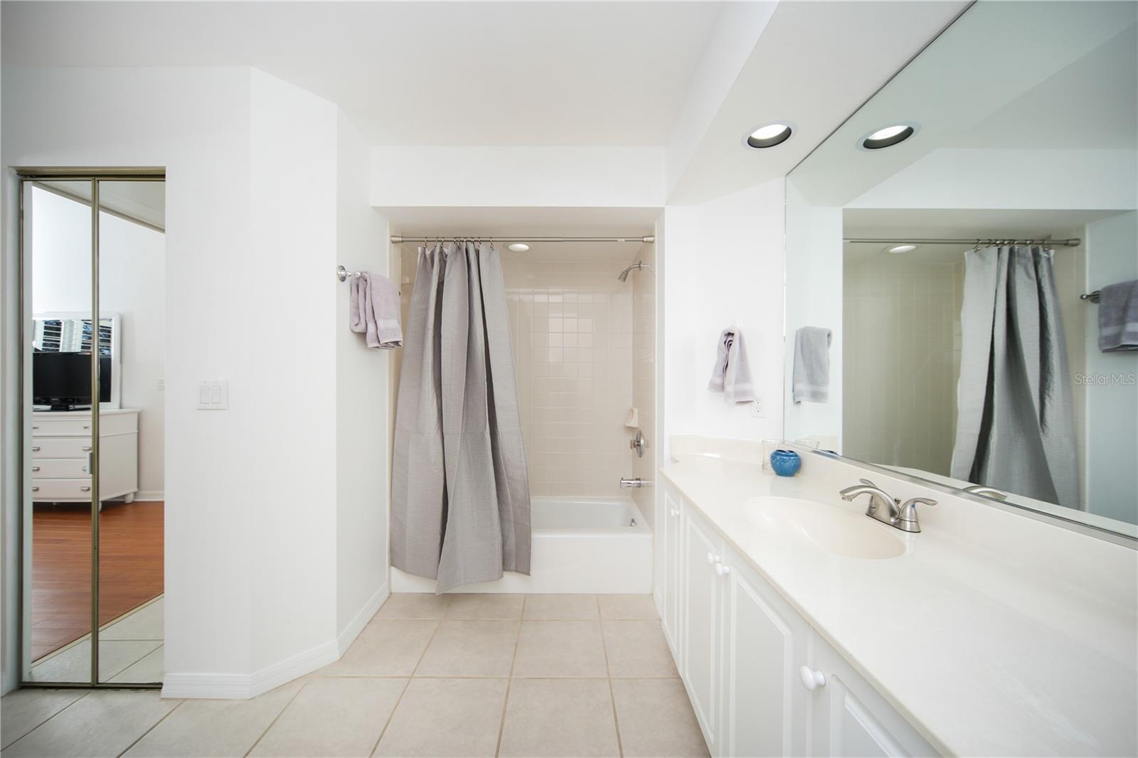 Image 17 of 28 For 3702 54th Drive W 202