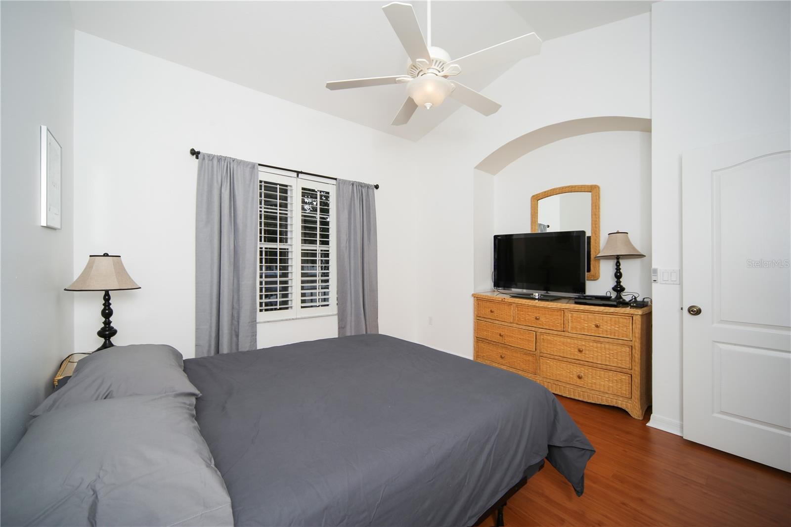 Image 20 of 28 For 3702 54th Drive W 202