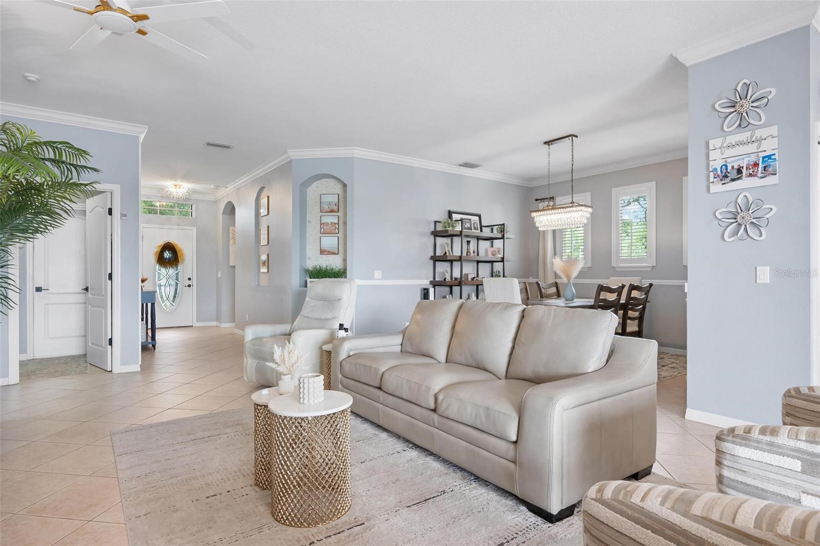 Image 10 of 40 For 5012 Lakehurst Court