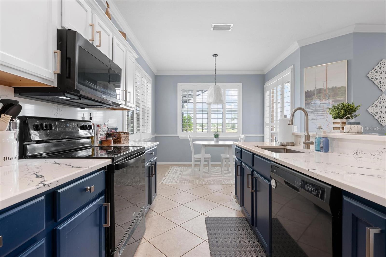 Image 13 of 40 For 5012 Lakehurst Court