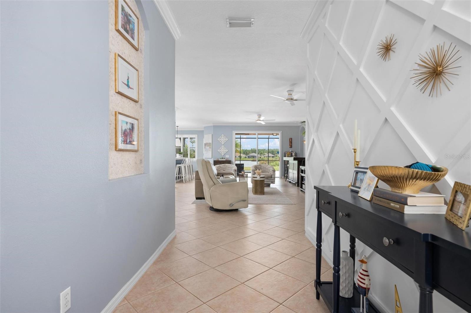 Image 3 of 40 For 5012 Lakehurst Court