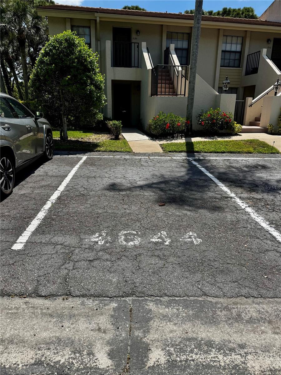 Image 34 of 41 For 4644 Weybridge  10