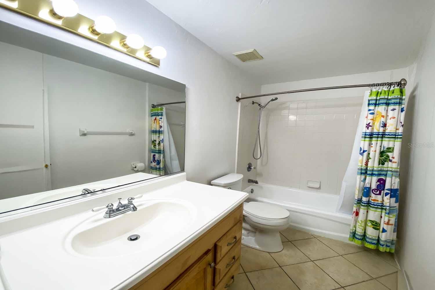 Image 12 of 23 For 2525 36th Lane