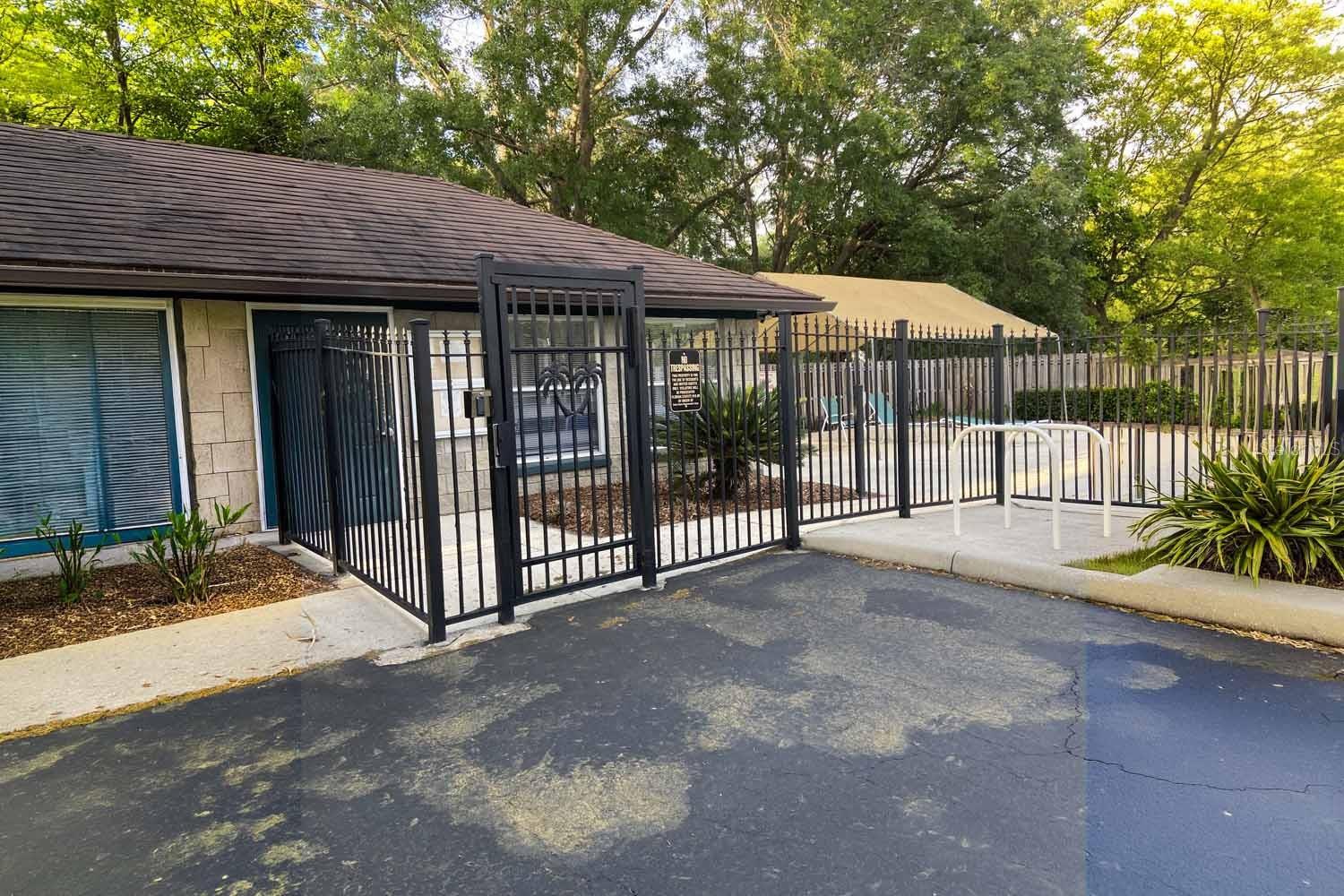 Image 21 of 23 For 2525 36th Lane