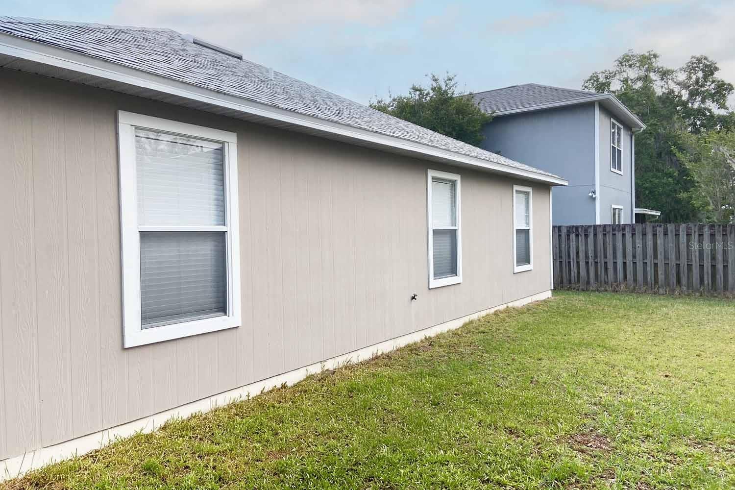 Image 4 of 23 For 2525 36th Lane