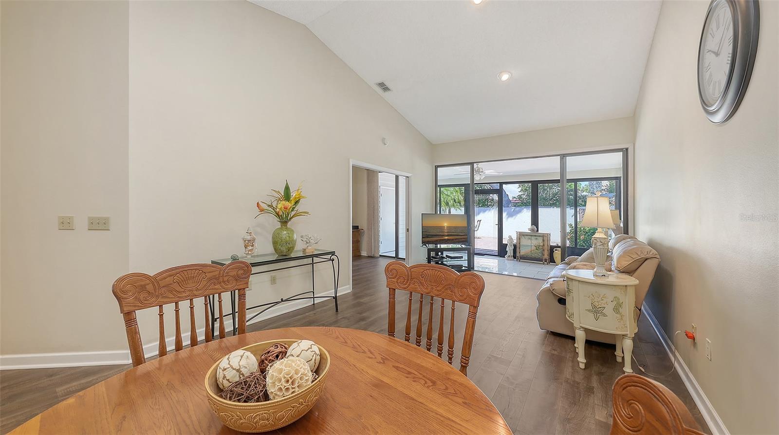 Image 10 of 40 For 4423 Park Lake Terrace N