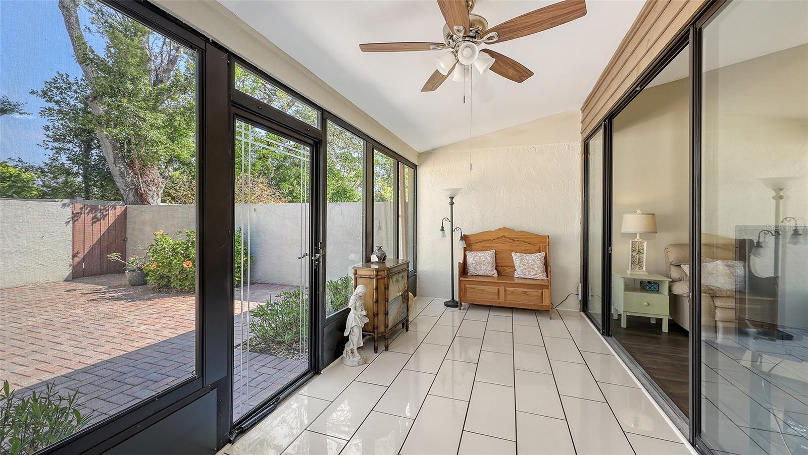 Image 15 of 40 For 4423 Park Lake Terrace N
