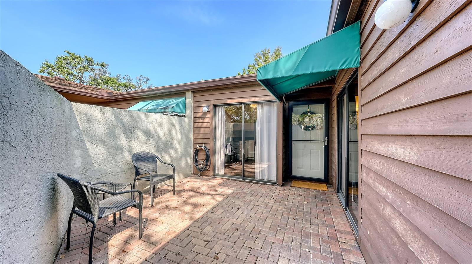 Image 3 of 40 For 4423 Park Lake Terrace N
