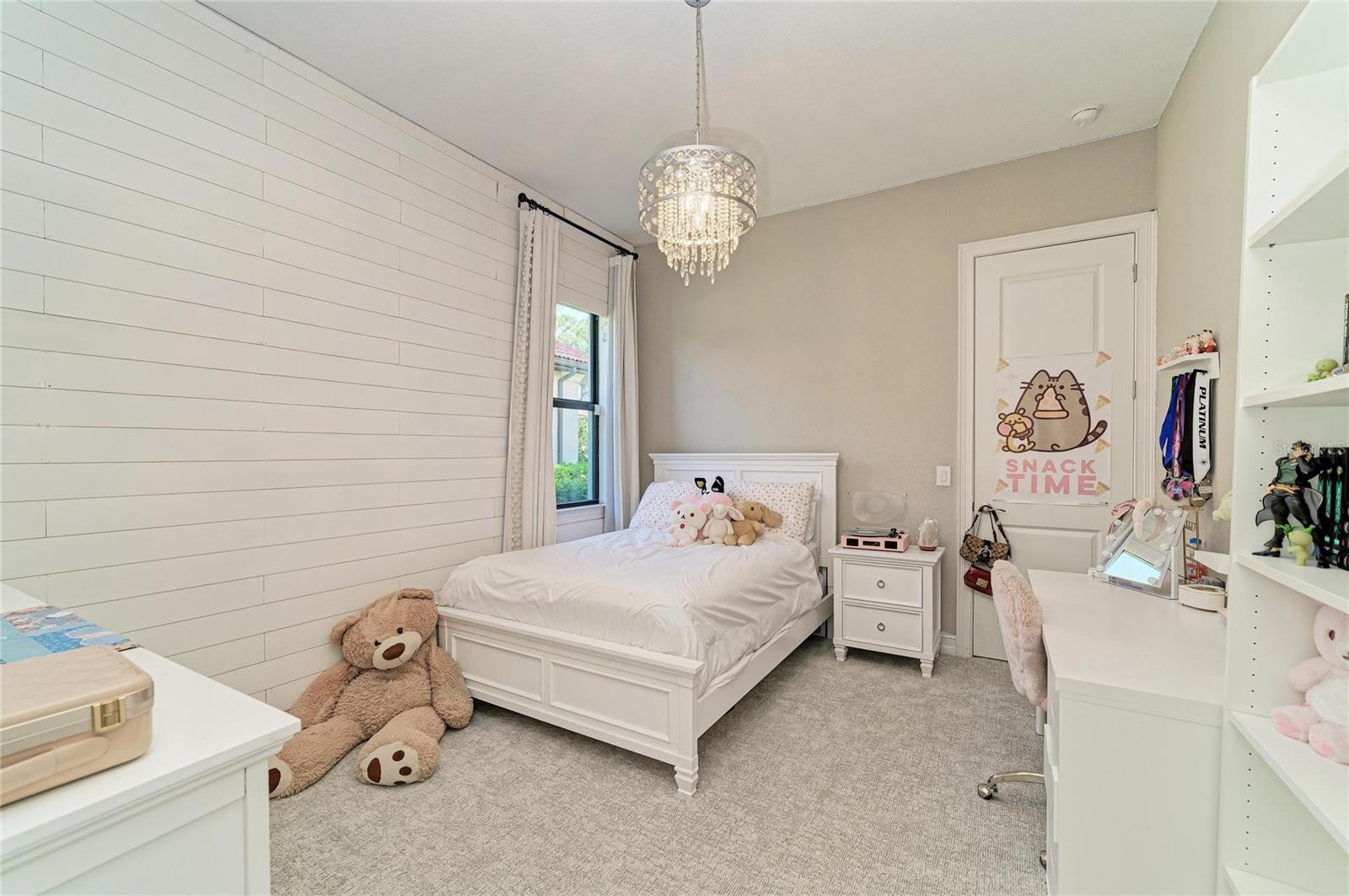 Image 58 of 100 For 352 Maraviya Boulevard