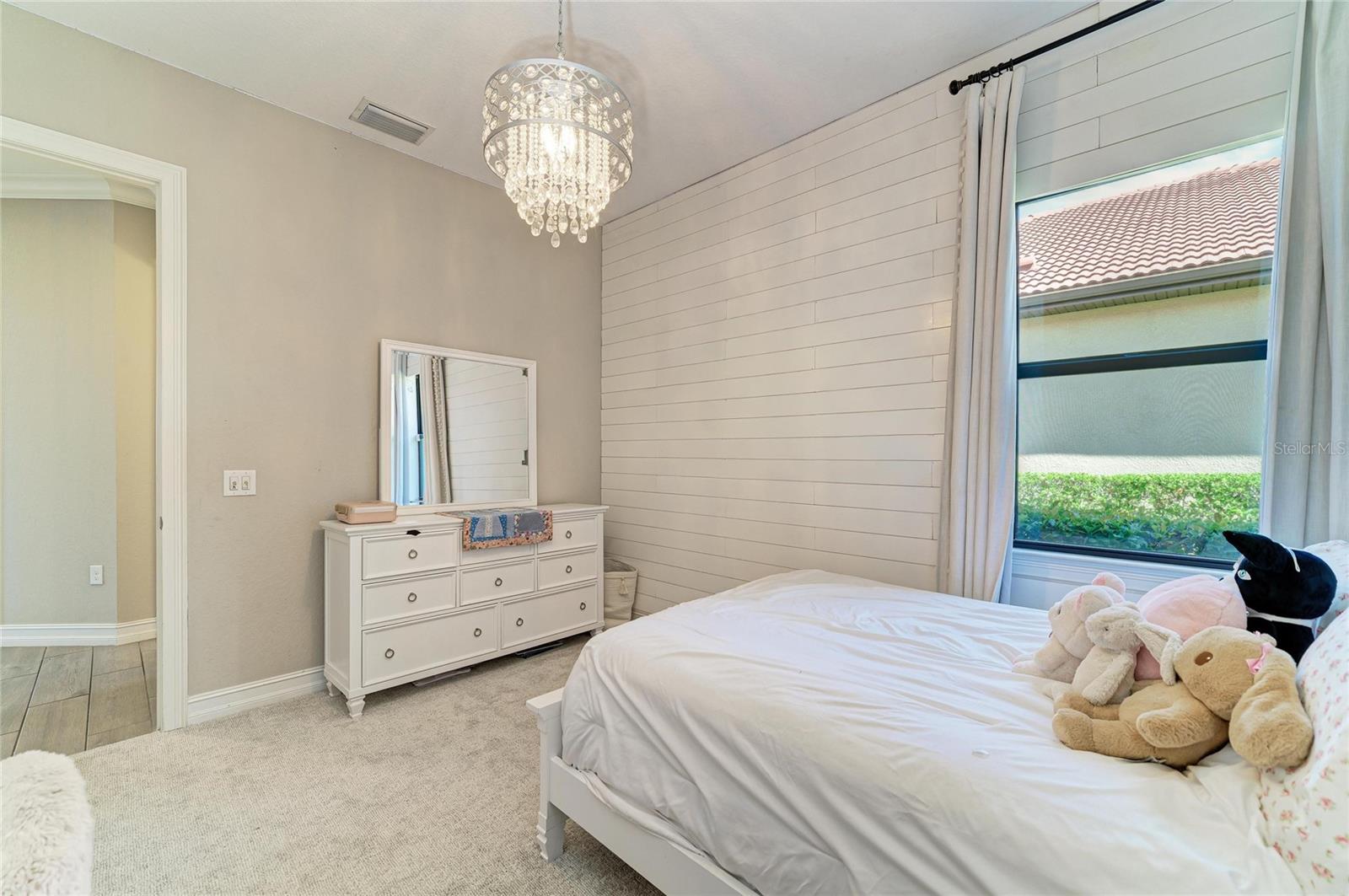 Image 59 of 100 For 352 Maraviya Boulevard