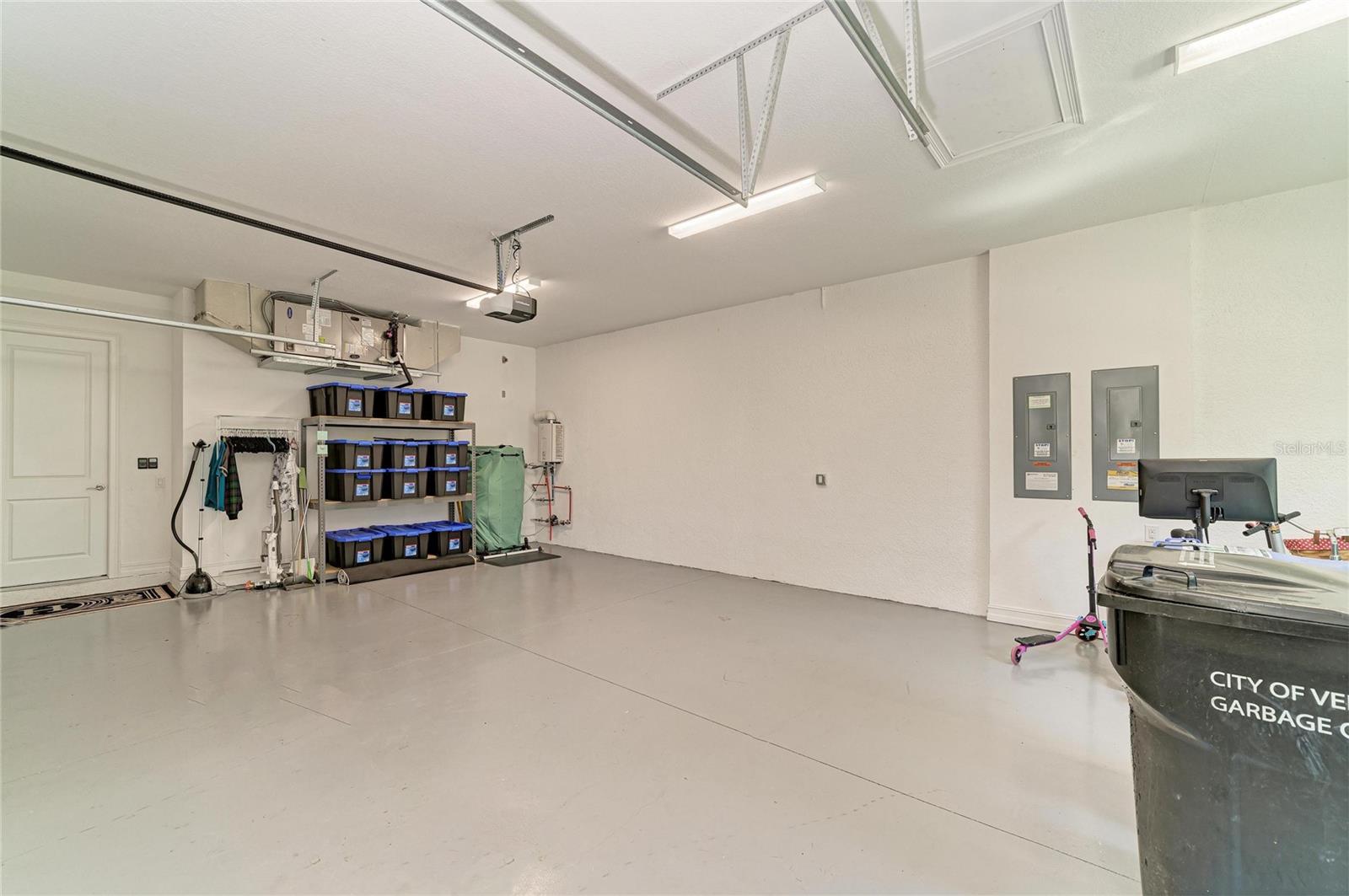 Image 65 of 100 For 352 Maraviya Boulevard