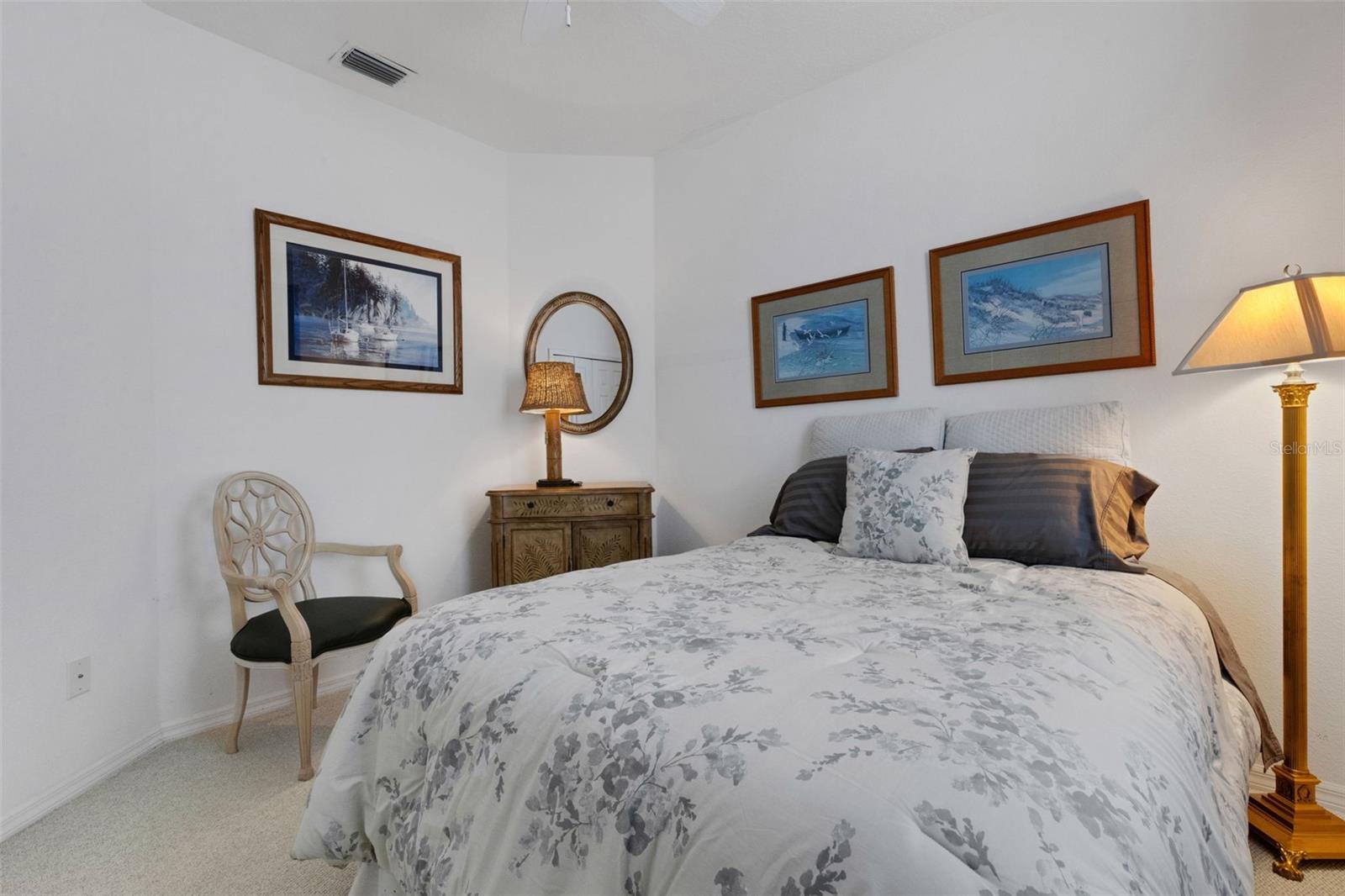 Image 21 of 46 For 378 Londonderry Drive