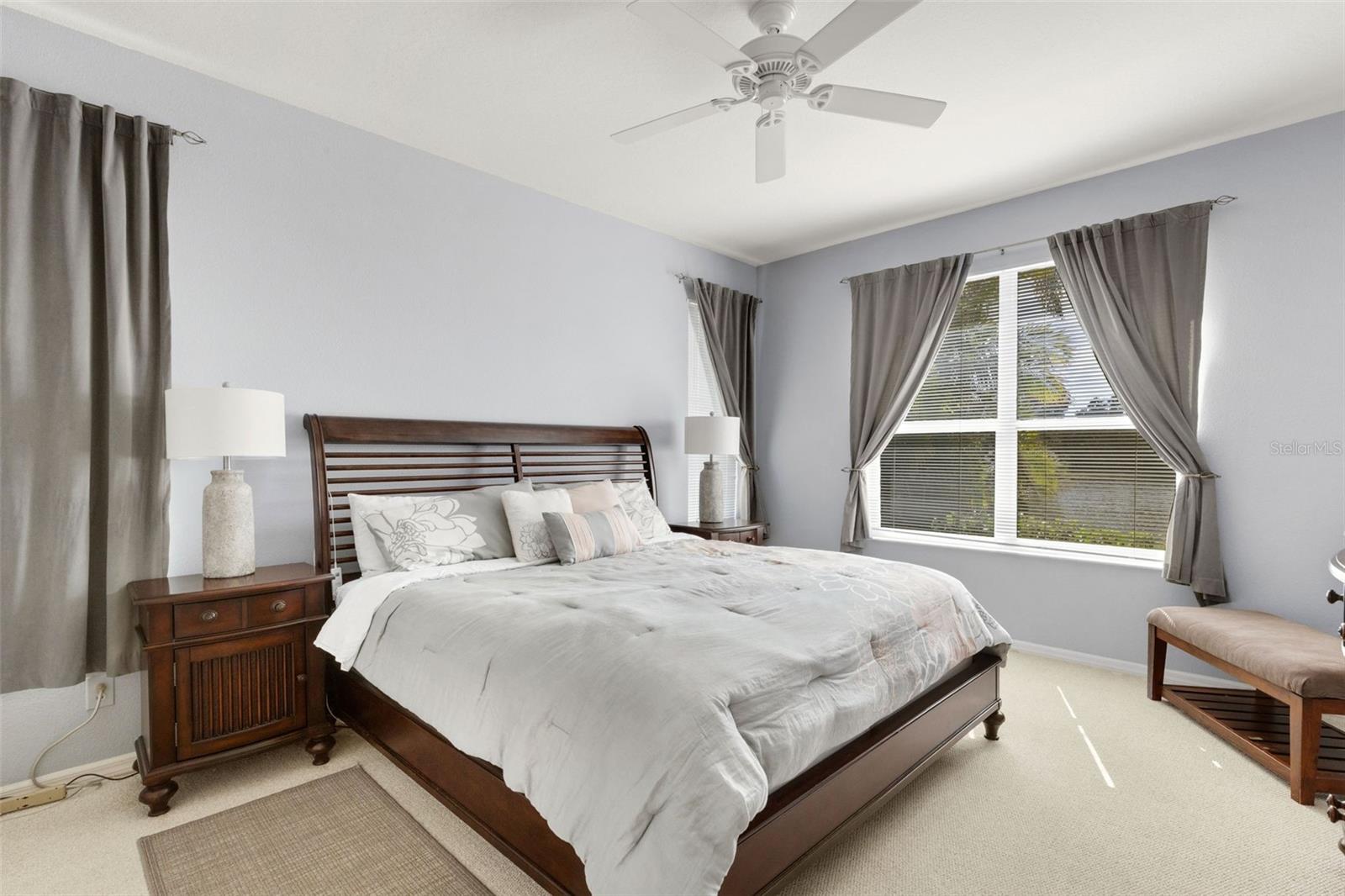 Image 23 of 46 For 378 Londonderry Drive