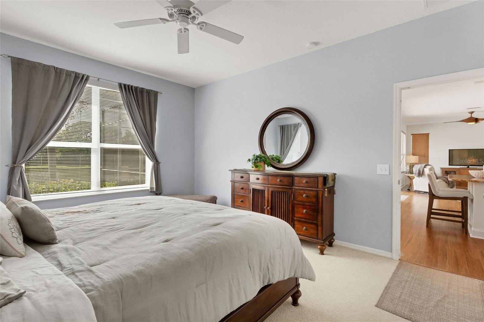 Image 24 of 46 For 378 Londonderry Drive