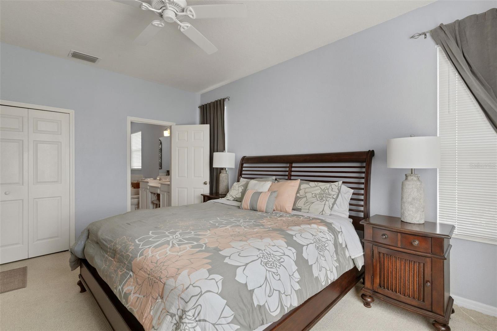 Image 25 of 46 For 378 Londonderry Drive