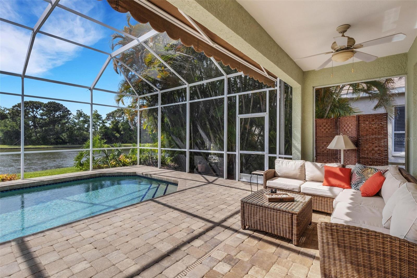 Image 30 of 46 For 378 Londonderry Drive