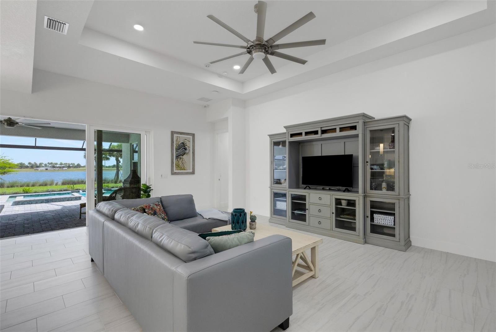 Image 10 of 71 For 1104 Waterline Court