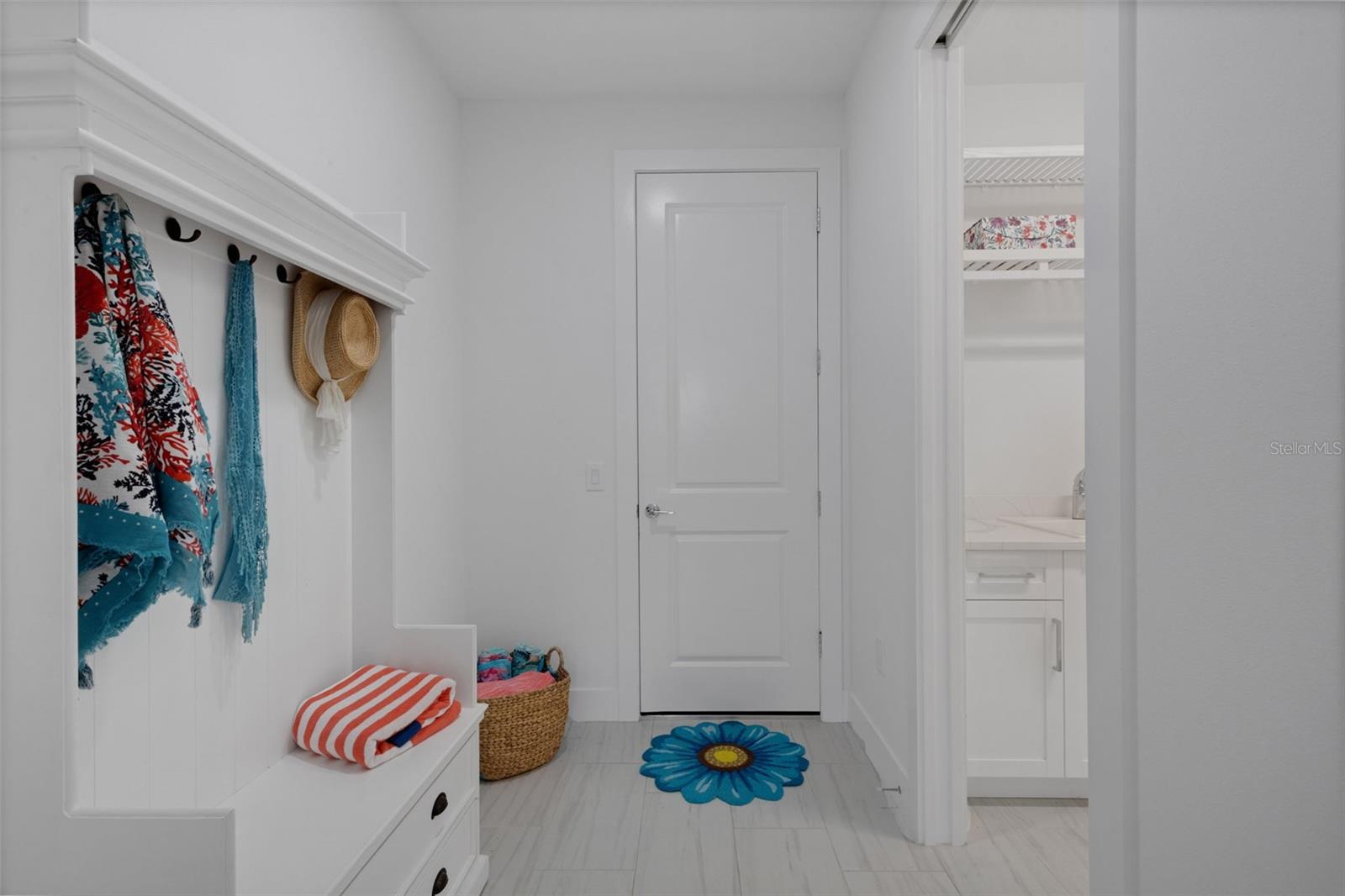 Image 33 of 71 For 1104 Waterline Court