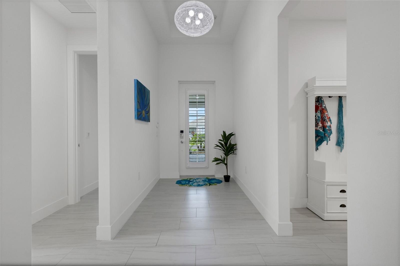 Image 5 of 71 For 1104 Waterline Court