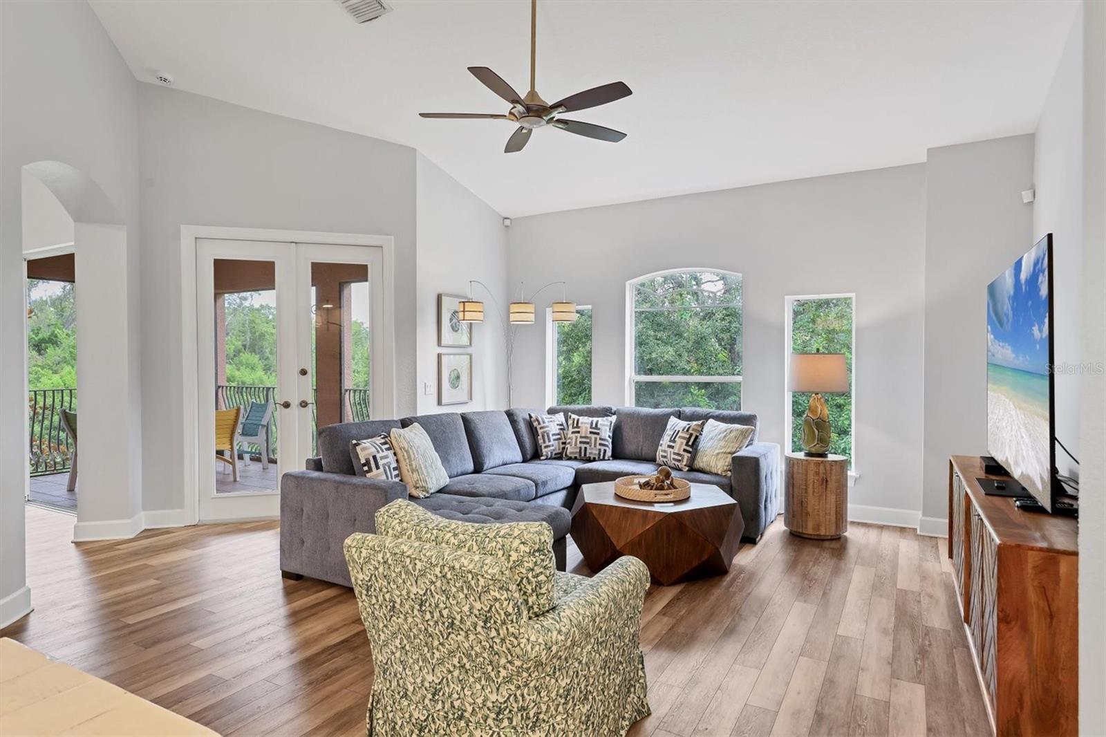 Image 10 of 44 For 5445 46th Court W