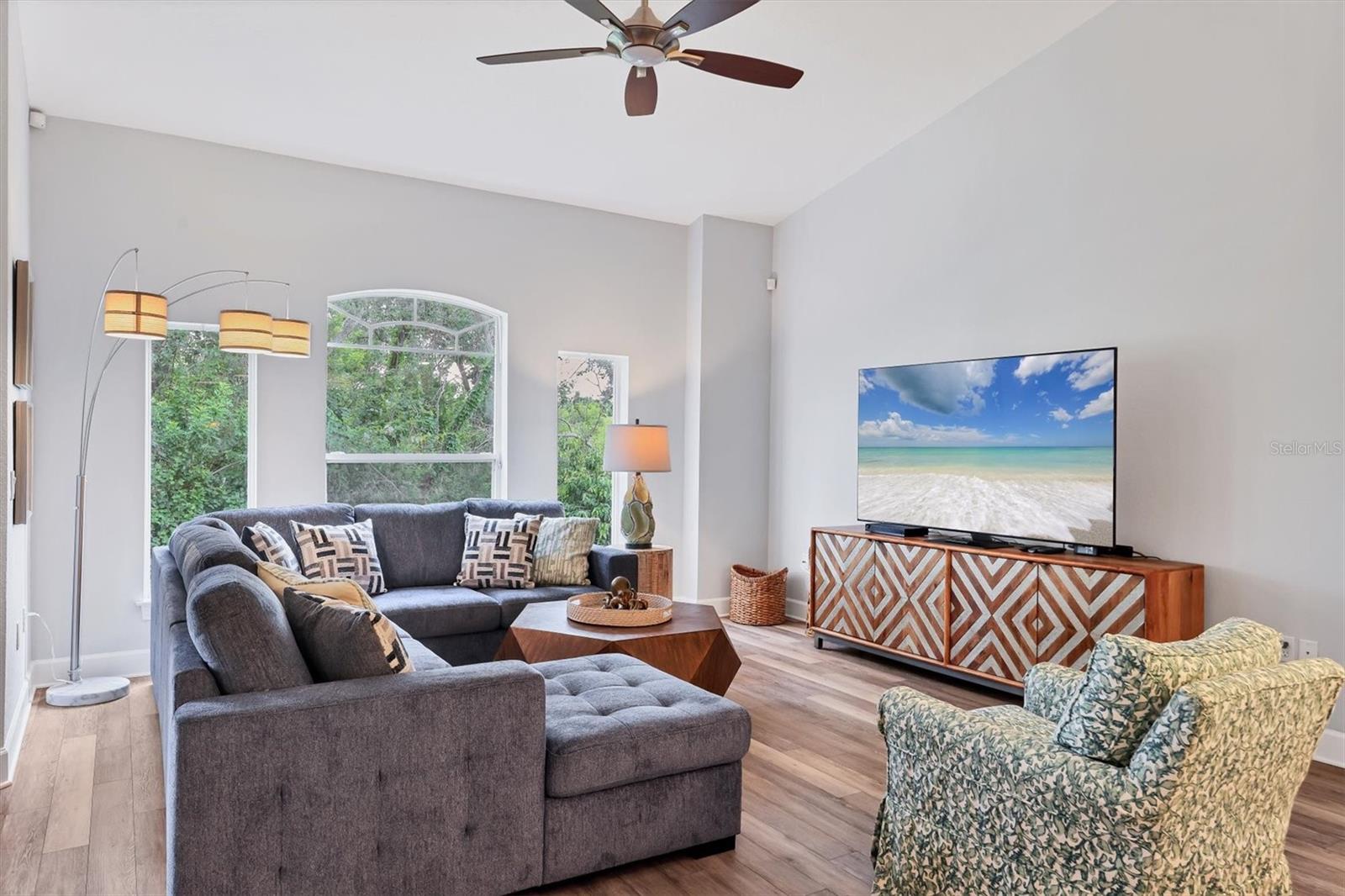 Image 11 of 44 For 5445 46th Court W