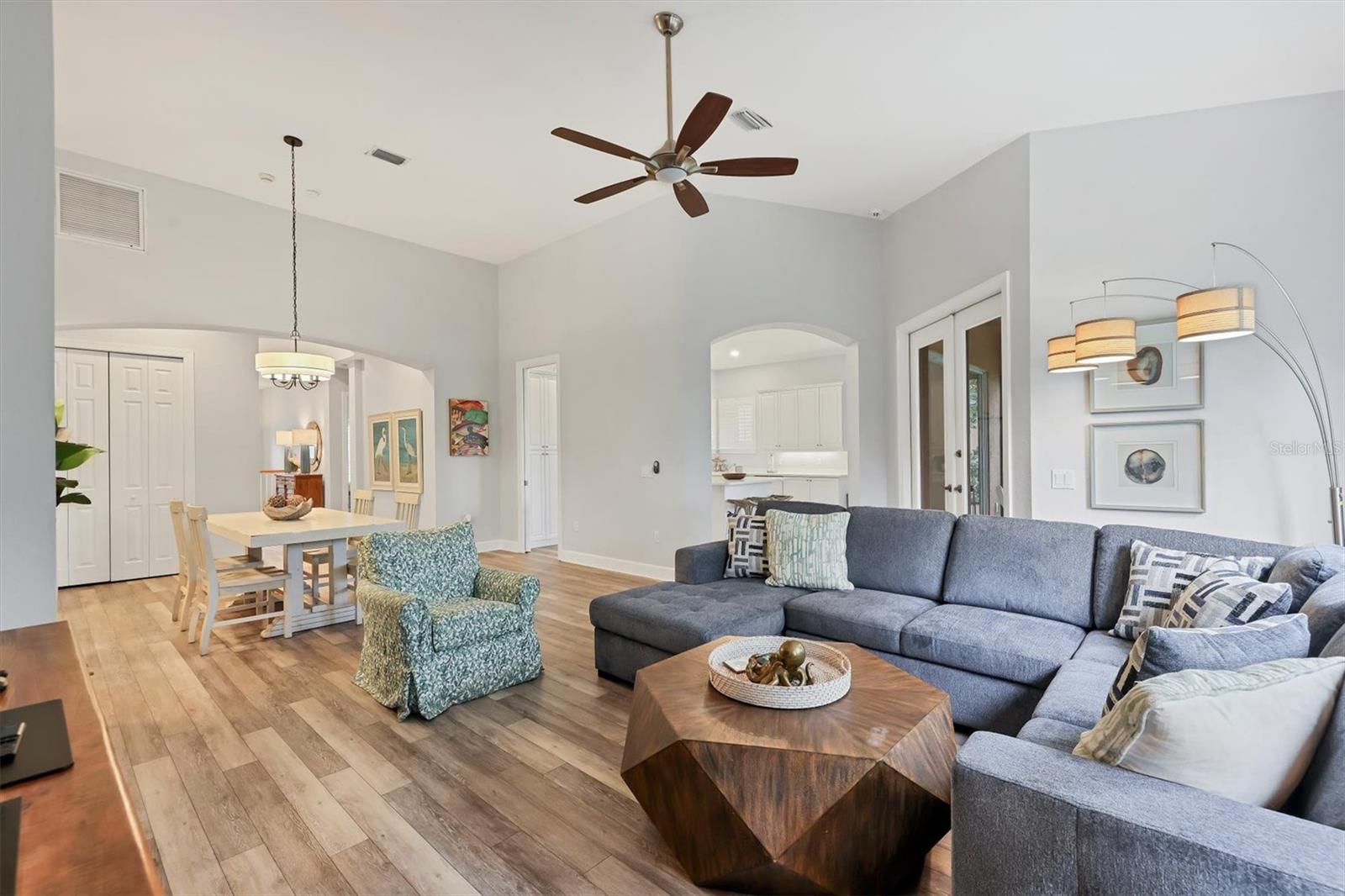 Image 13 of 44 For 5445 46th Court W