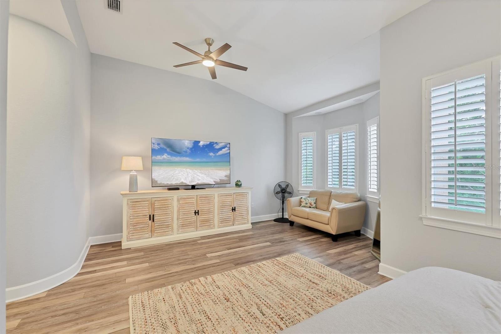 Image 25 of 44 For 5445 46th Court W