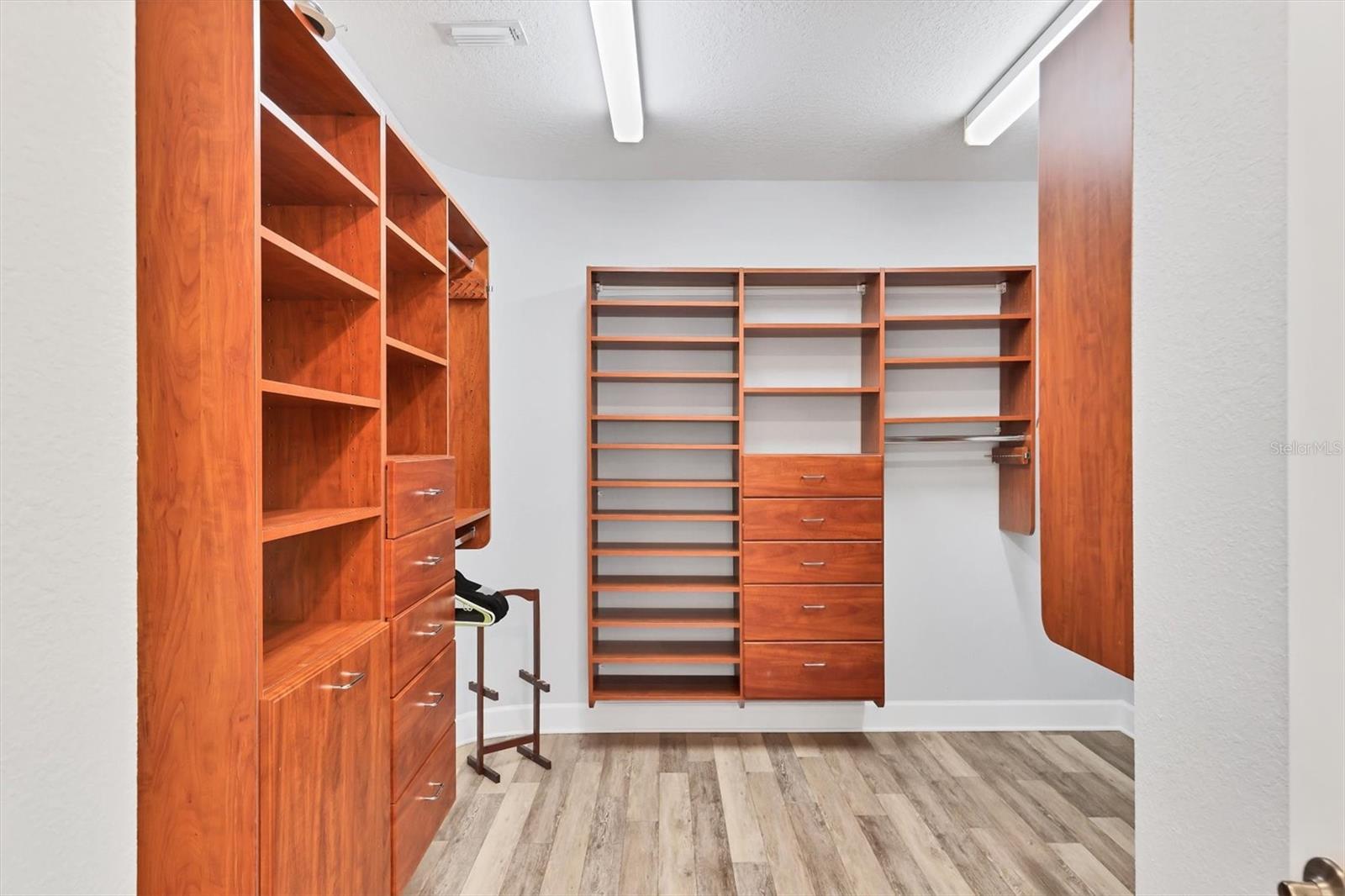 Image 26 of 44 For 5445 46th Court W